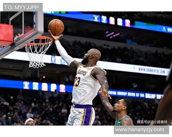 湖人中锋生涯首次三双，助球队逆转获胜